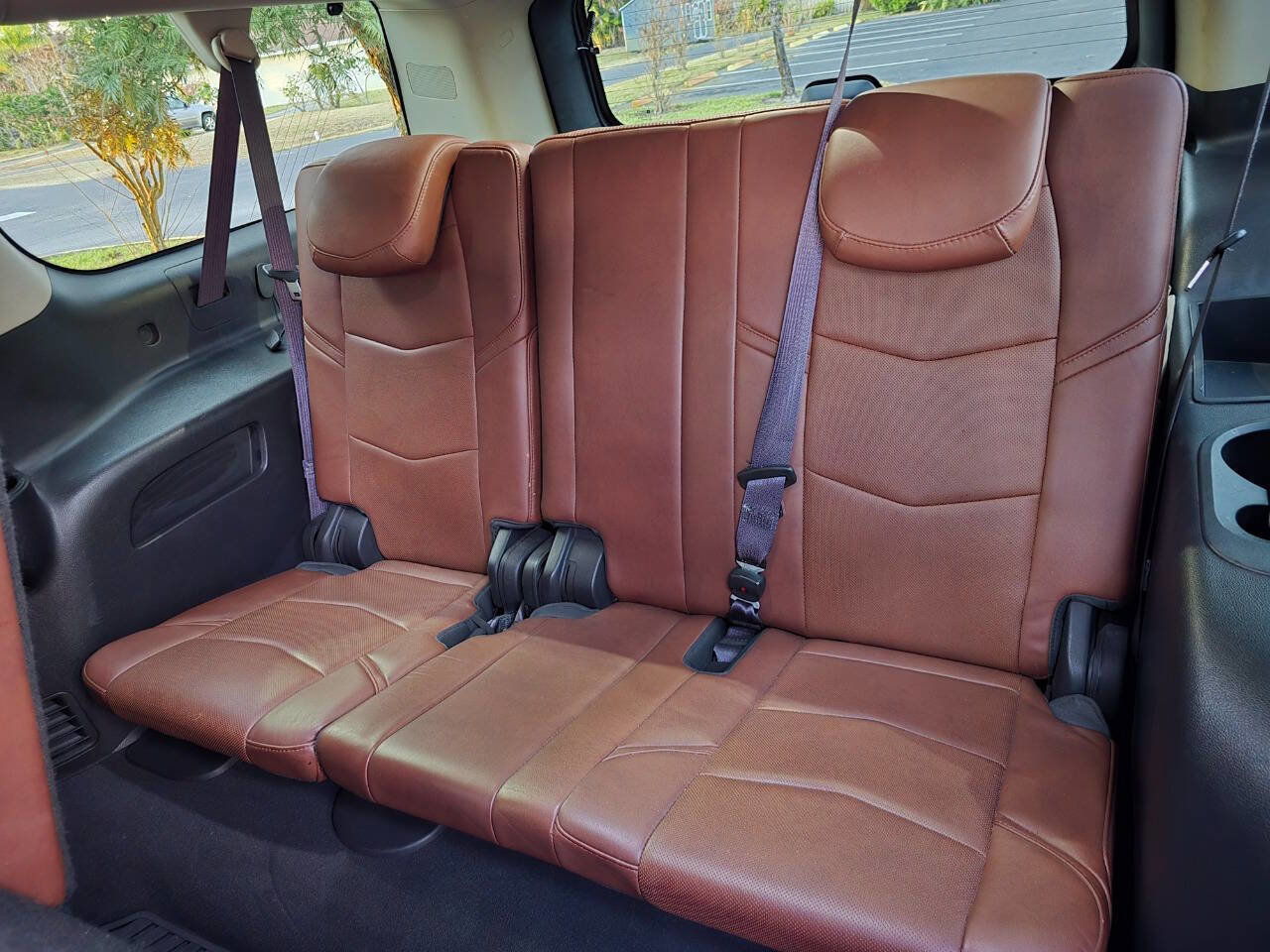 Used 2015 Cadillac Escalade ESV Premium image 11