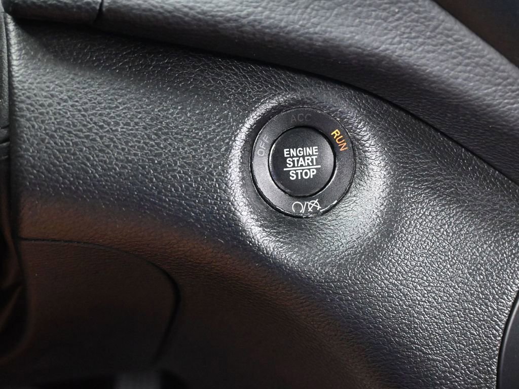 Used 2021 Jeep Cherokee Latitude Lux w/ Comfort/Convenience Group image 26