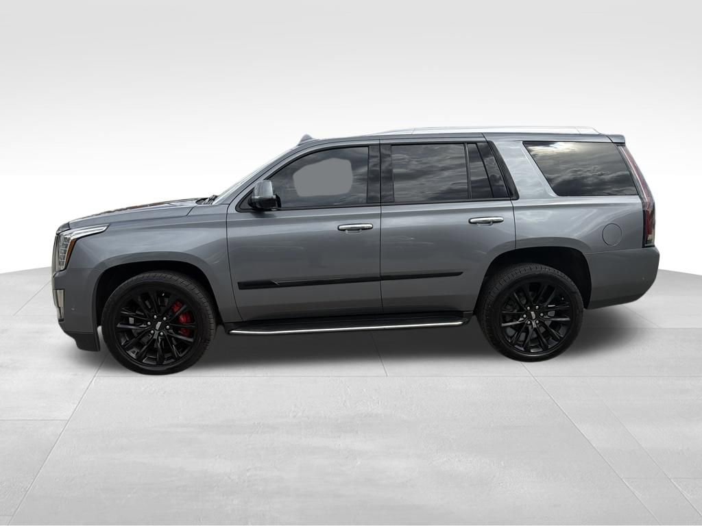 Used 2020 Cadillac Escalade Luxury w/ Escalade Sport Edition image 2