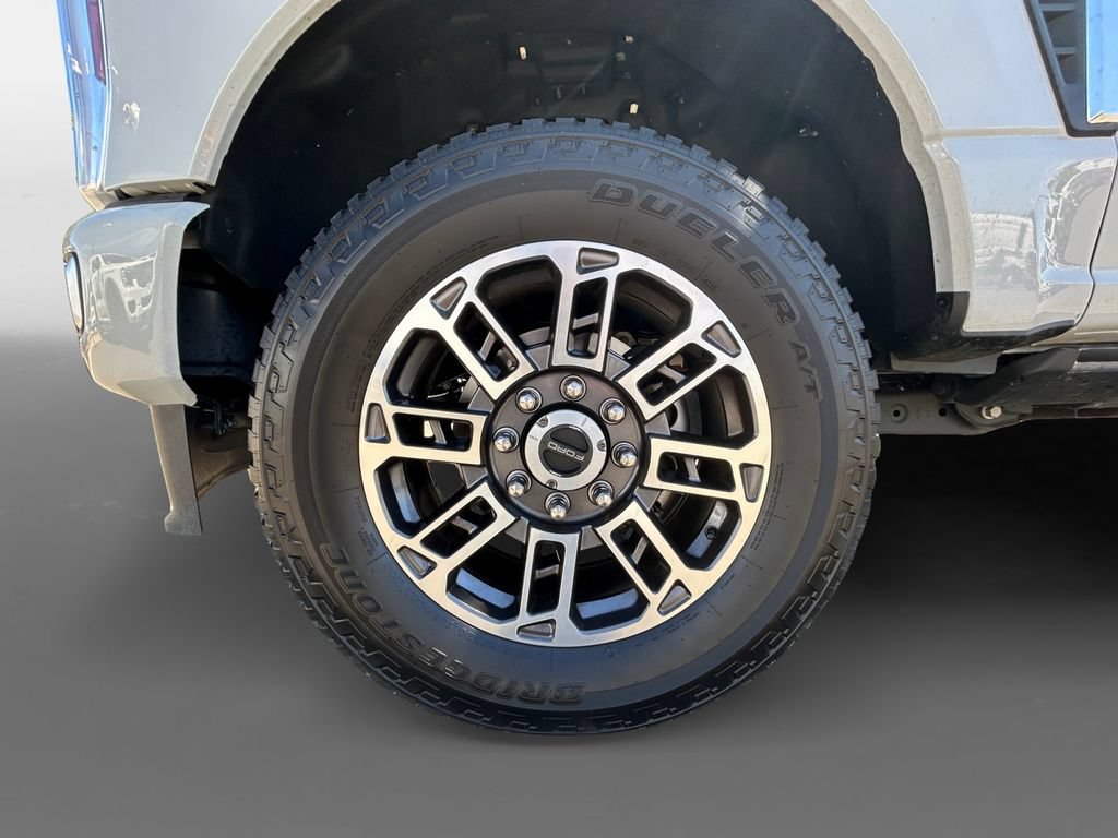 Used 2026 Ford F350 Platinum w/ Platinum Plus Package AWD/4WD image 13