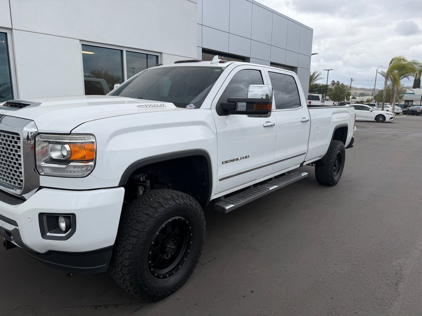 Used 2017 GMC Sierra 3500 Denali w/ Duramax Plus Package AWD/4WD image 3