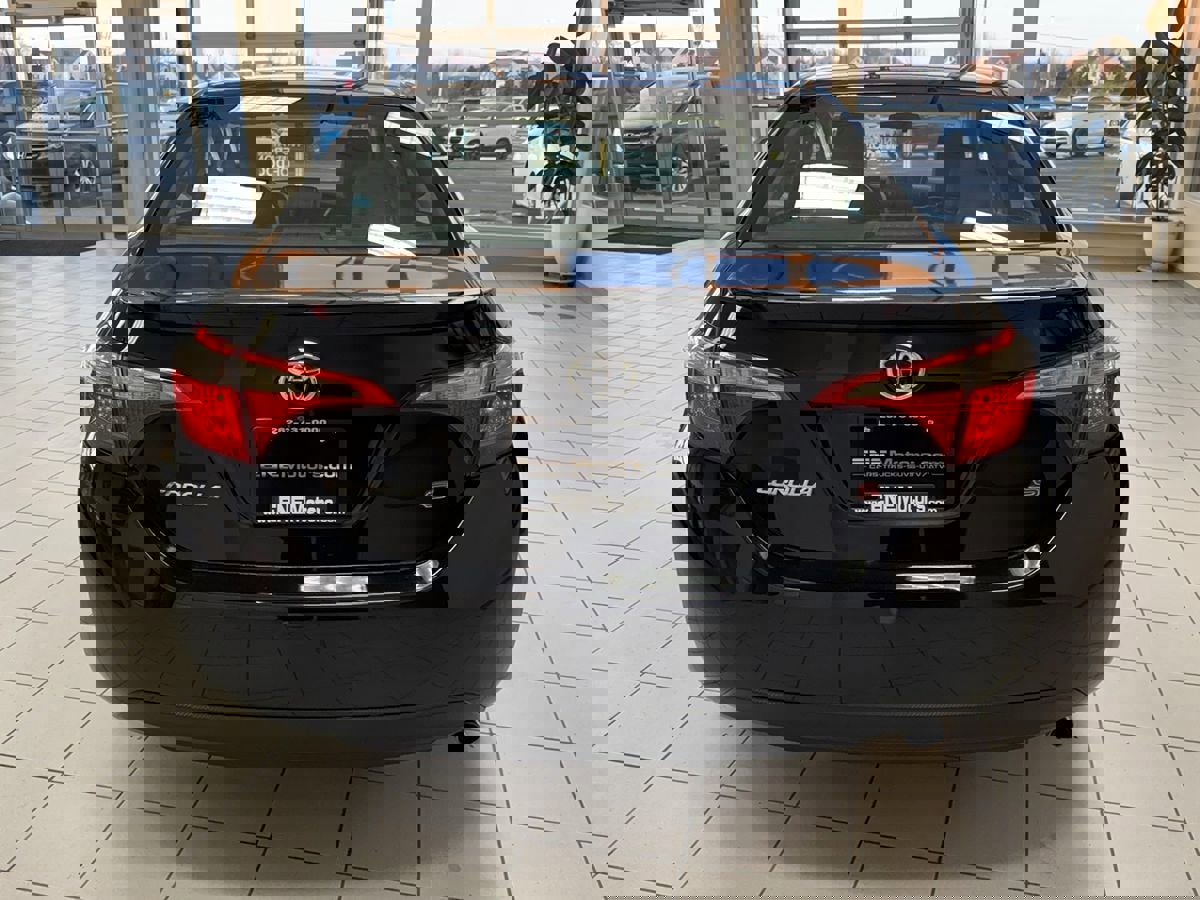 Used 2014 Toyota Corolla S image 57