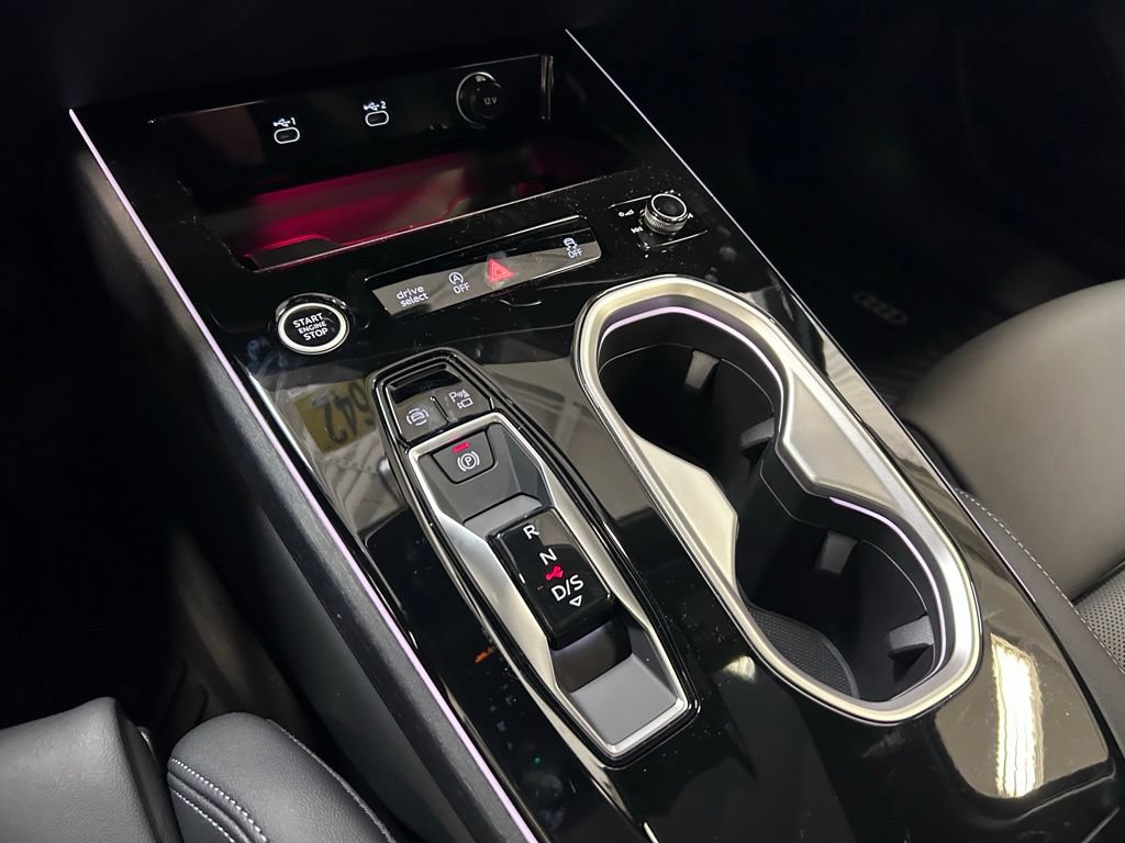 New 2026 Audi A6 Premium Plus AWD/4WD image 16