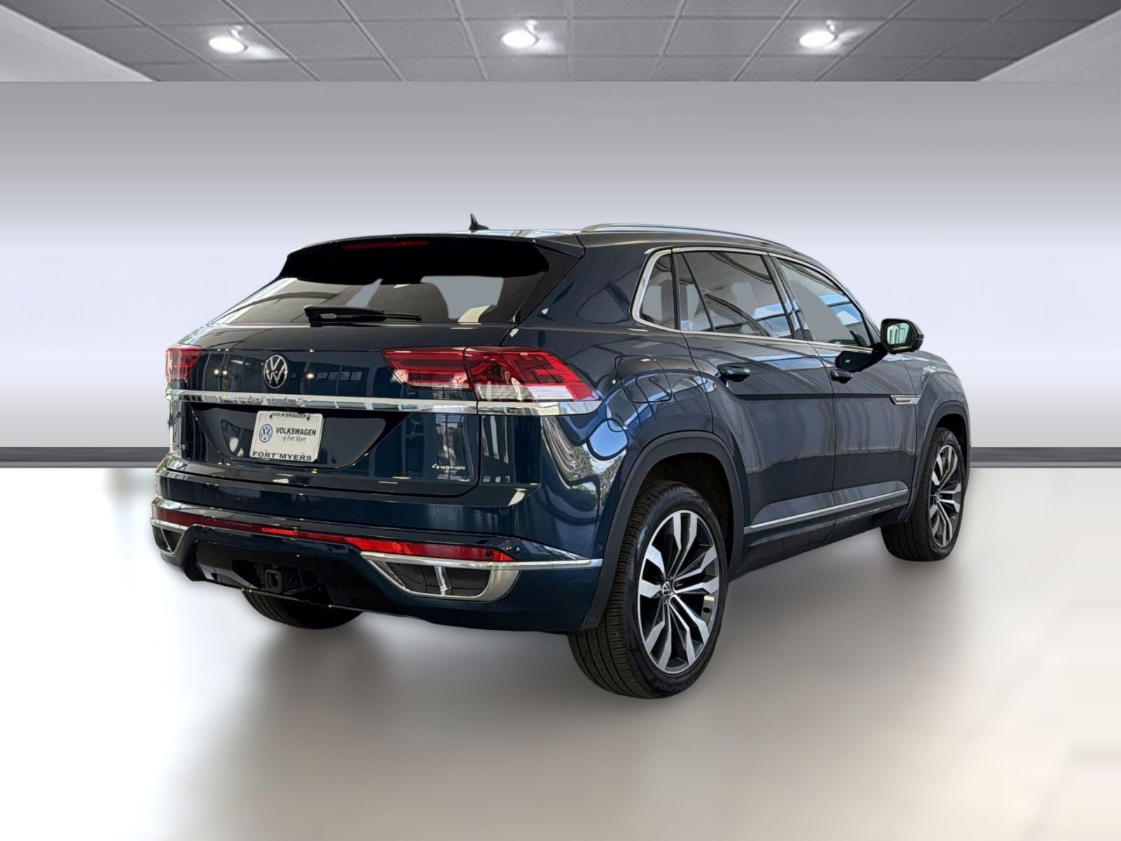 Used 2023 Volkswagen Atlas Cross Sport SEL Premium R-Line image 9