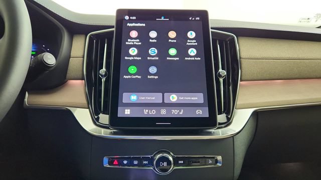 New 2026 Volvo XC90 T8 Plus w/ Protection Package AWD/4WD image 21