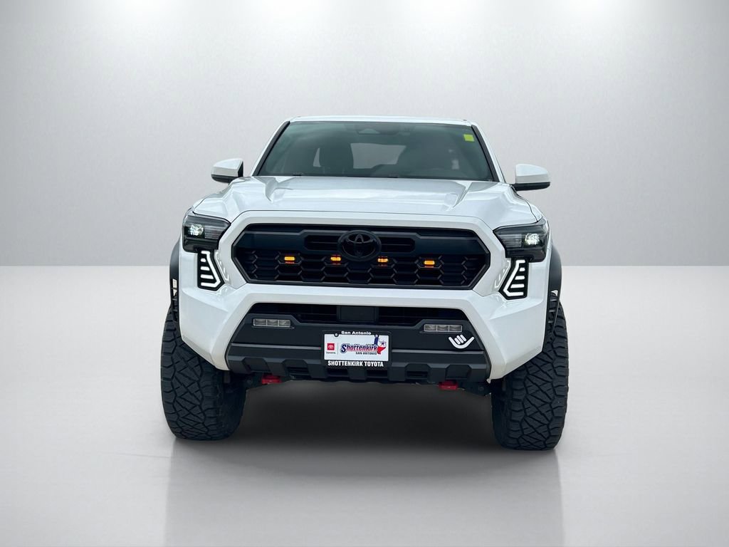 Used 2024 Toyota Tacoma TRD Off-Road AWD/4WD image 2