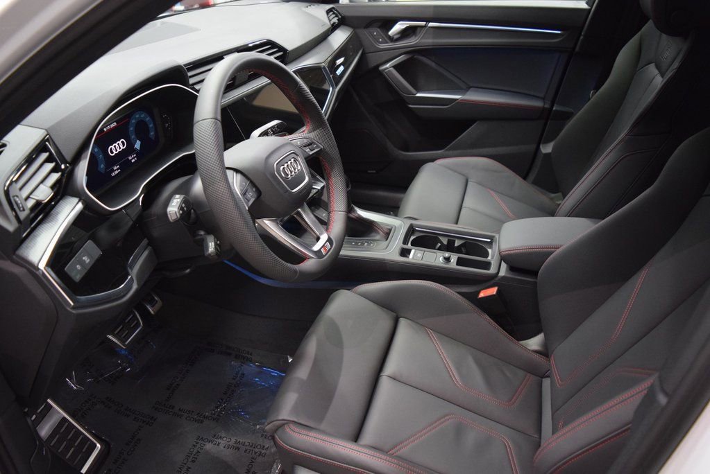 New 2025 Audi Q3 2.0T Premium Plus image 4