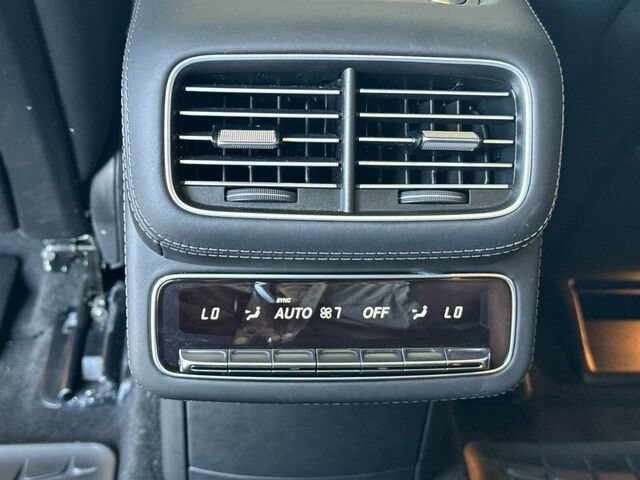 Certified 2024 Mercedes-Benz Maybach GLS 600 4MATIC image 16