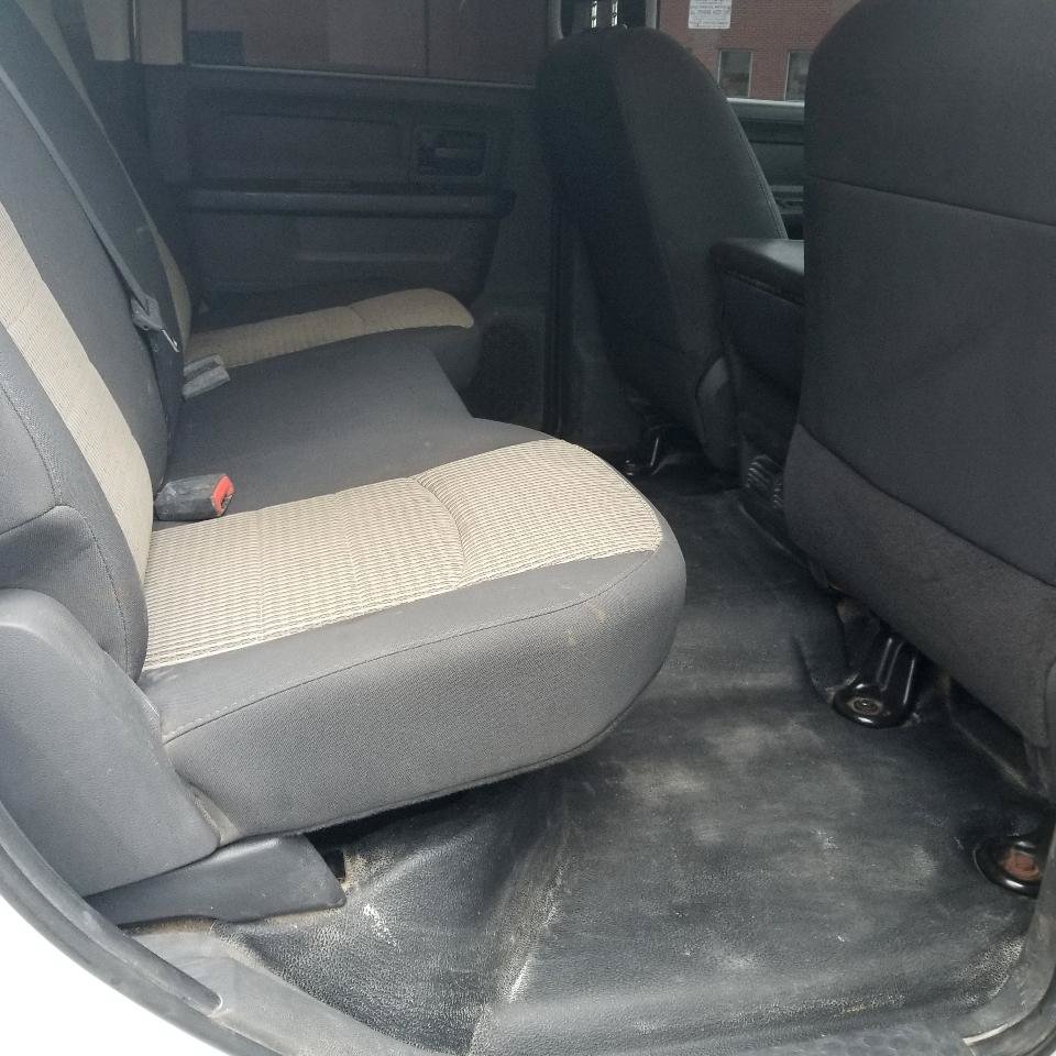 Used 2012 RAM 3500 ST w/ ST Decor Group AWD/4WD image 17