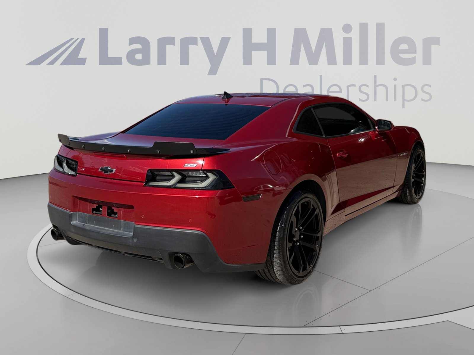 Used 2015 Chevrolet Camaro SS w/ SS Performance Package RWD image 5