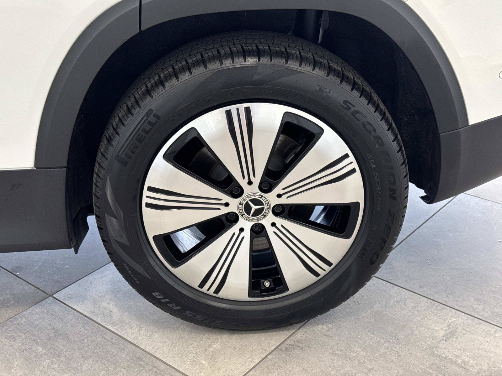 Certified 2023 Mercedes-Benz EQB 300 4MATIC image 9