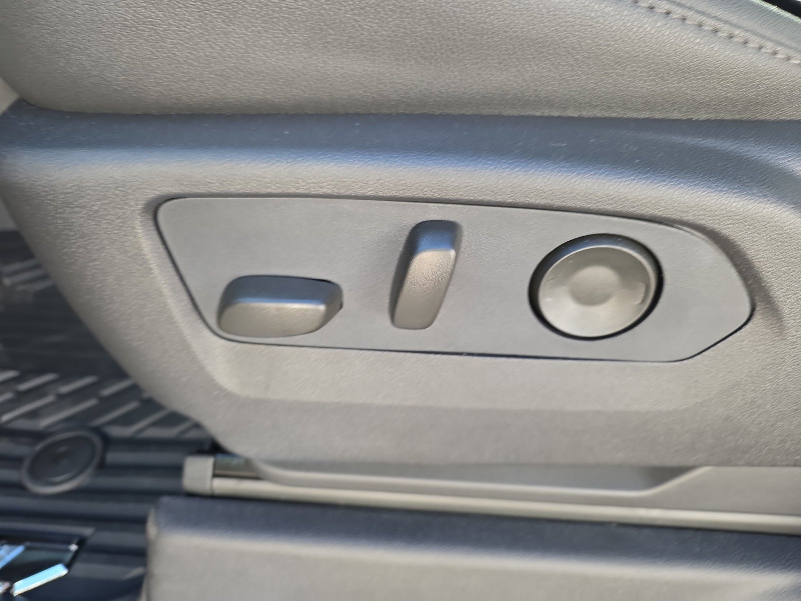 New 2026 Chevrolet Silverado 2500 LTZ w/ LTZ Premium Package image 15