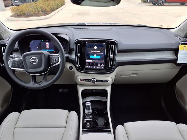New 2026 Volvo XC40 B5 Plus w/ Climate Package AWD/4WD image 17