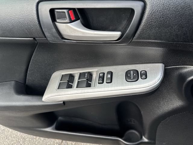 Used 2013 Toyota Camry SE FWD image 25