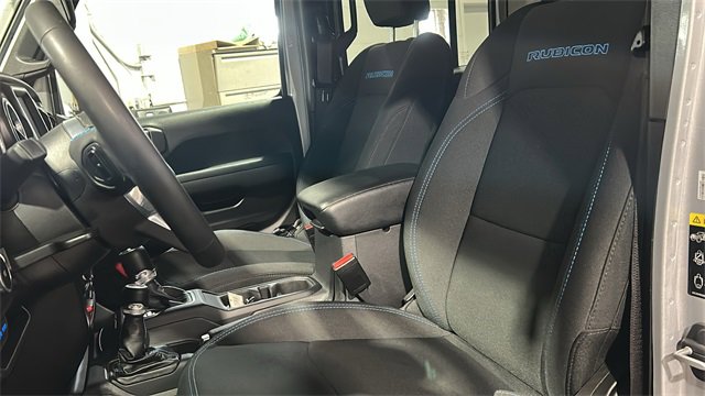 Used 2023 Jeep Wrangler Unlimited Rubicon 4xe image 26