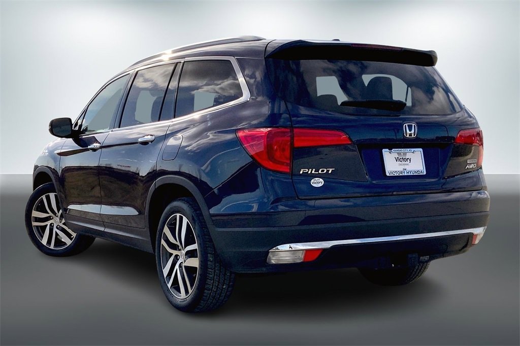Used 2017 Honda Pilot Touring image 7