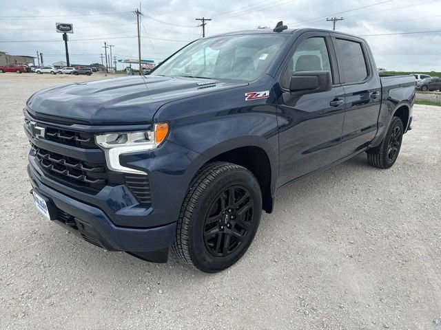 Used 2023 Chevrolet Silverado 1500 RST w/ Z71 Off-Road Package AWD/4WD image 1