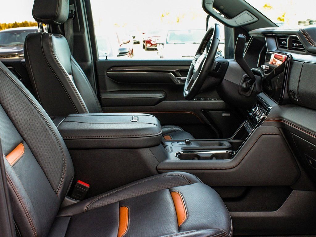 Used 2024 GMC Sierra 3500 AT4 w/ AT4 Premium Plus Package image 39