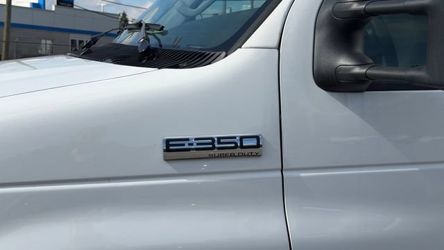 New 2027 Ford E-350 and Econoline 350 Super Duty w/ Power Equipment Group RWD image 8