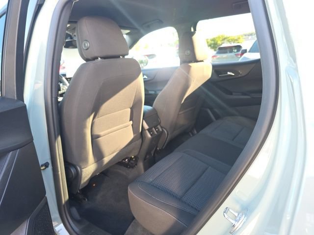 Used 2026 Chevrolet Equinox LT AWD/4WD image 28