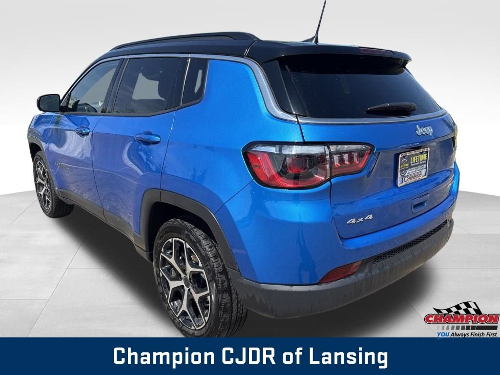 Used 2025 Jeep Compass Limited AWD/4WD image 5
