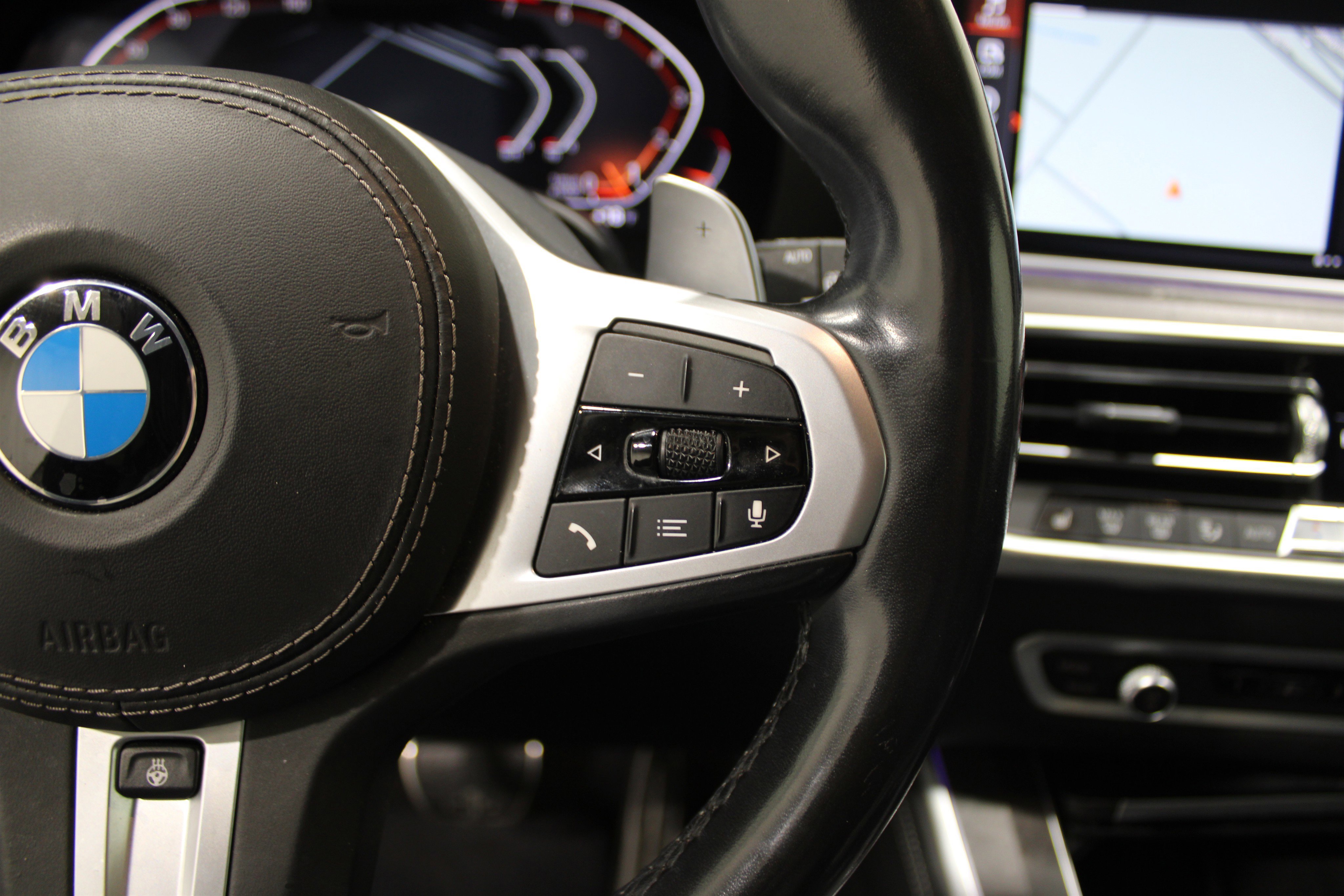 Used 2019 BMW X5 xDrive40i w/ M Sport Package image 10