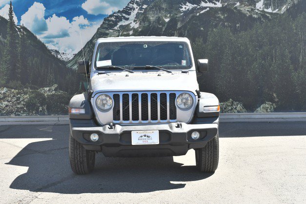 Used 2020 Jeep Gladiator Sport w/ Quick Order Package 24S AWD/4WD image 5