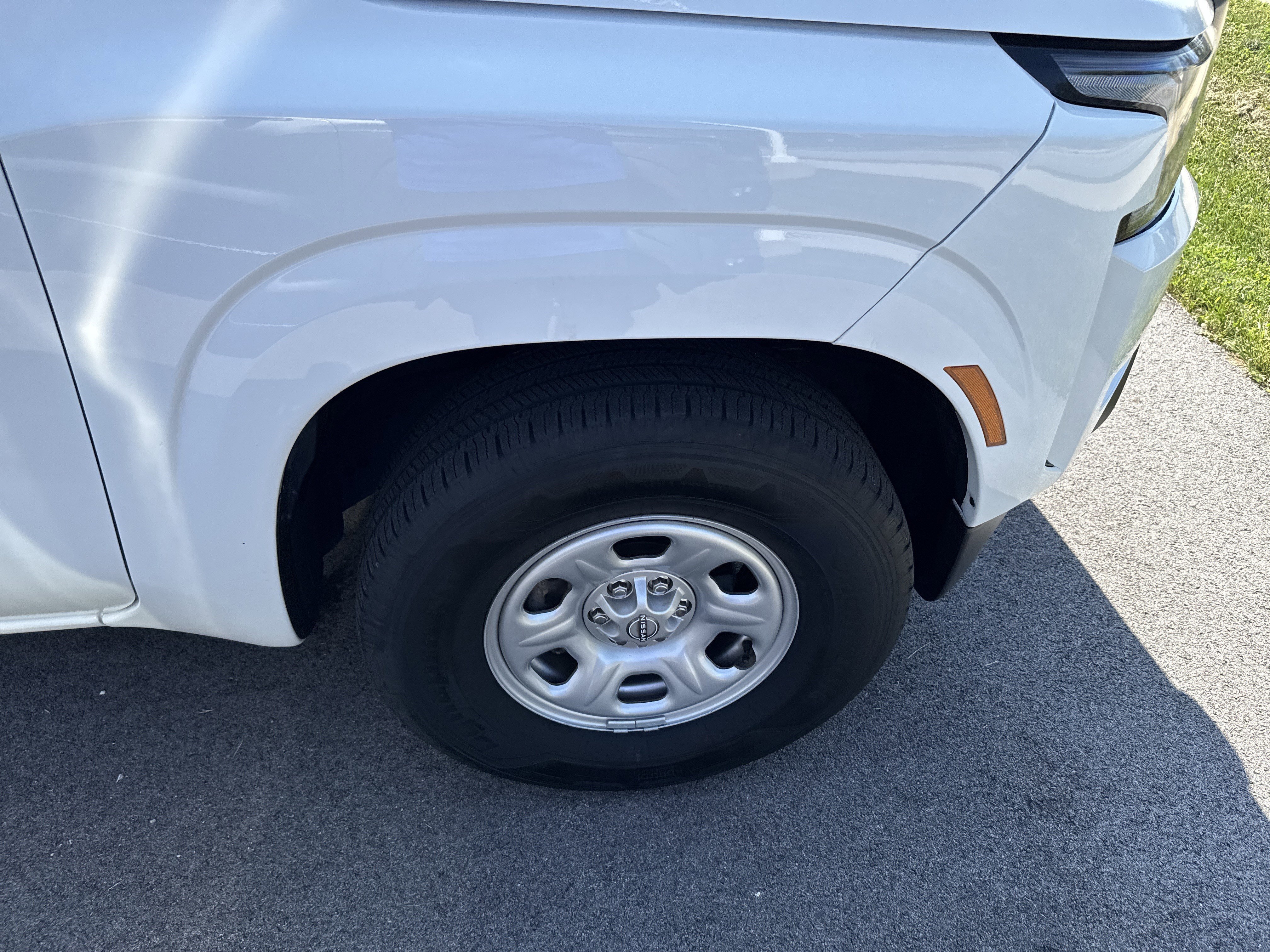 Used 2024 Nissan Frontier S w/ S Utility Package image 61