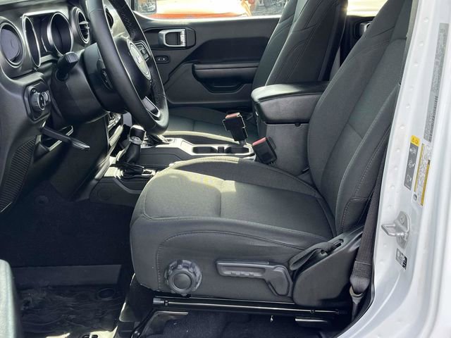 Used 2021 Jeep Gladiator Sport image 13