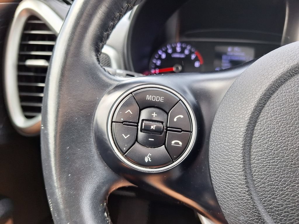 Used 2020 Kia Soul GT-Line w/ GT 2.0L Power Sunroof Package FWD image 17