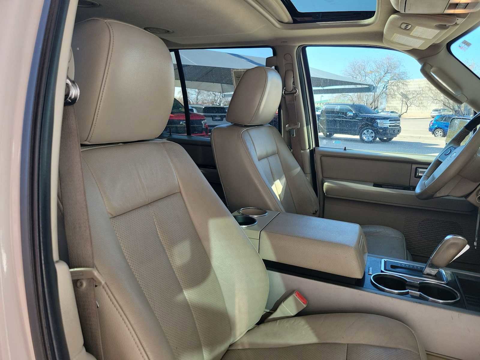 Used 2013 Ford Expedition Limited image 10