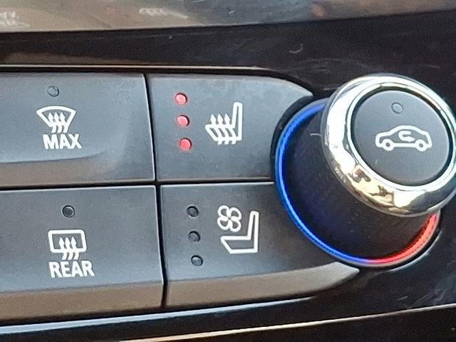 Used 2019 Buick LaCrosse Avenir w/ Driver Confidence Package II image 26