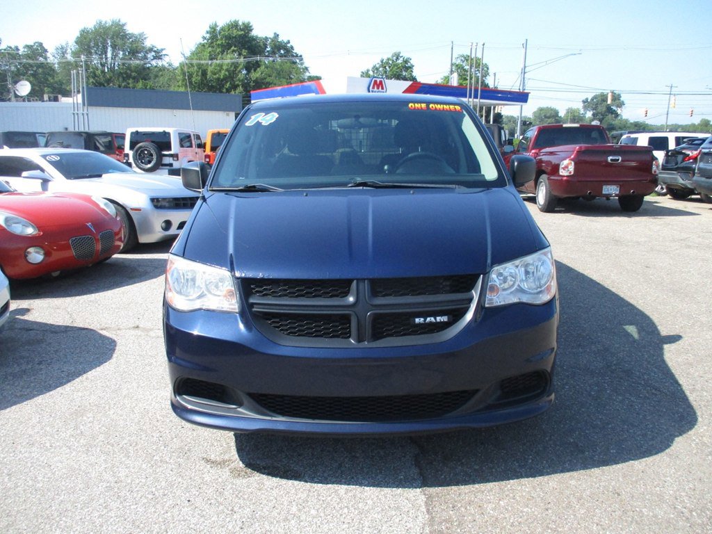 Used 2014 RAM C/V Tradesman image 3