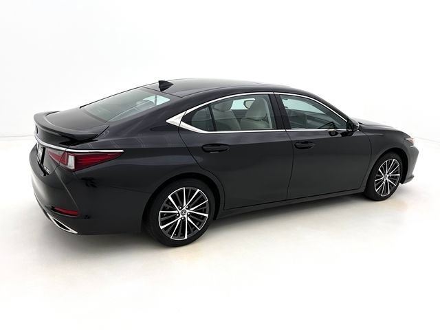 Certified 2025 Lexus ES 350 w/ Premium Package image 6