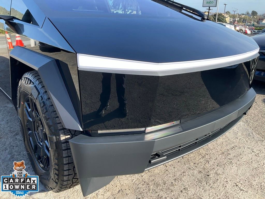 Used 2024 Tesla Cybertruck AWD Crew Cab image 75