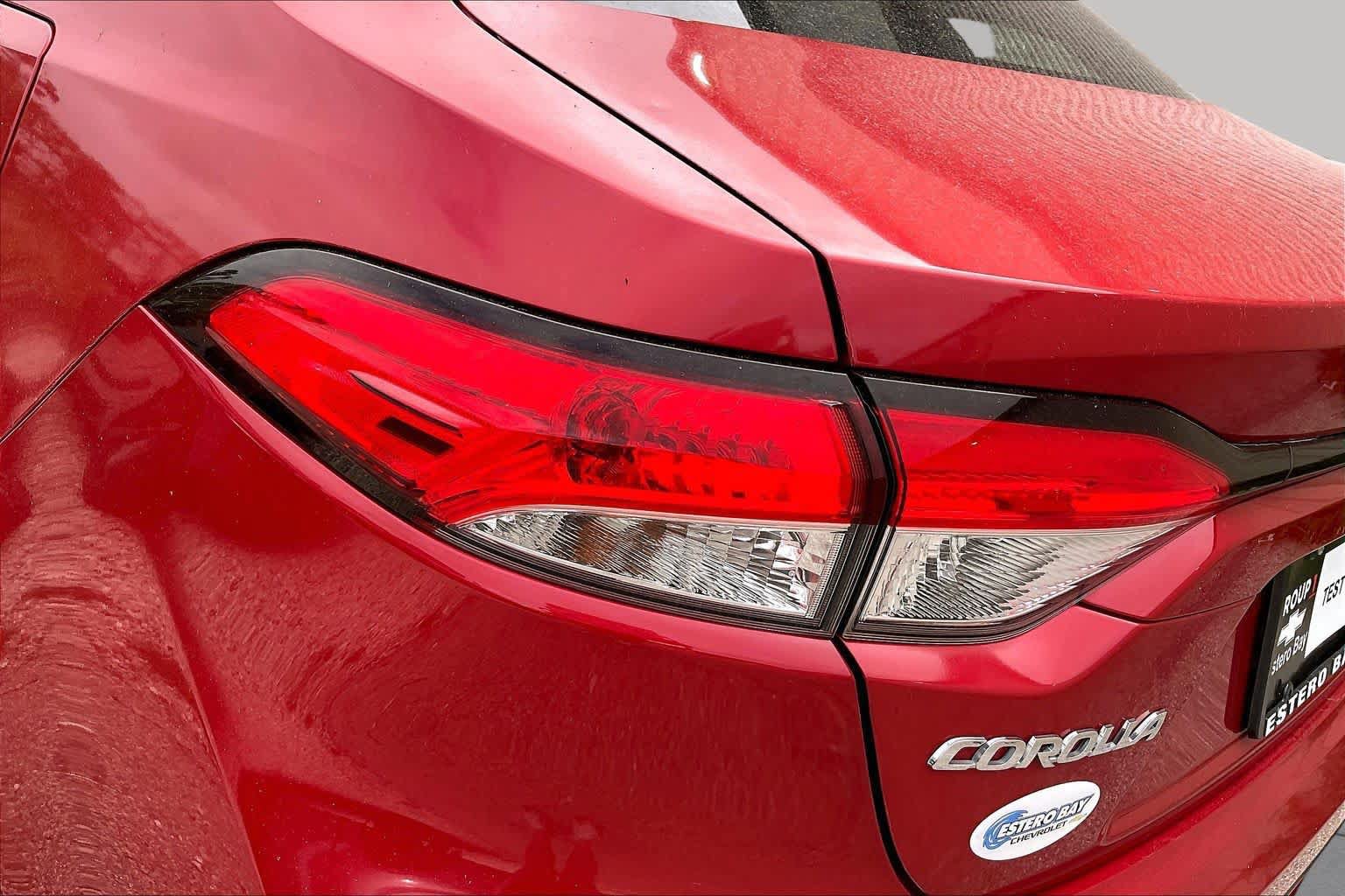 Used 2021 Toyota Corolla LE FWD image 27