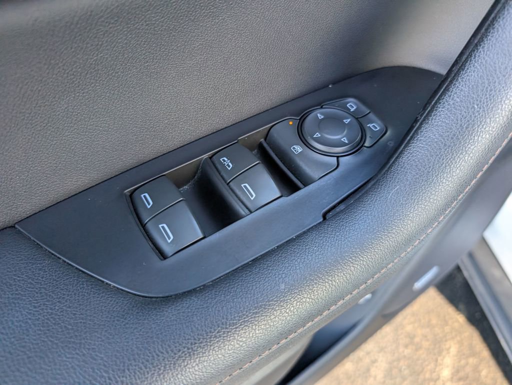 Used 2019 Chevrolet Blazer Premier w/ Sun and Wheels Package image 15