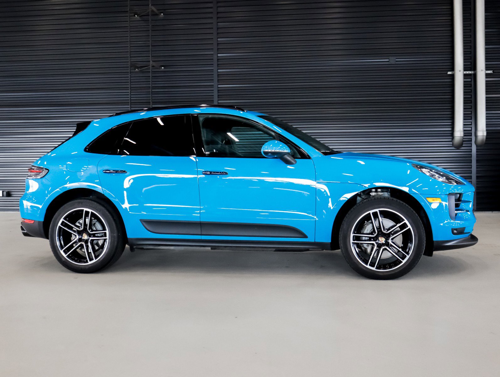 Certified 2020 Porsche Macan S AWD/4WD image 11
