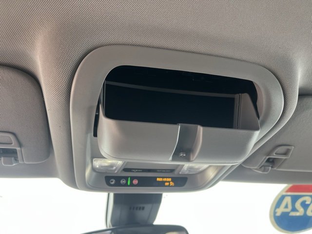 Used 2024 Chevrolet Equinox LT image 32