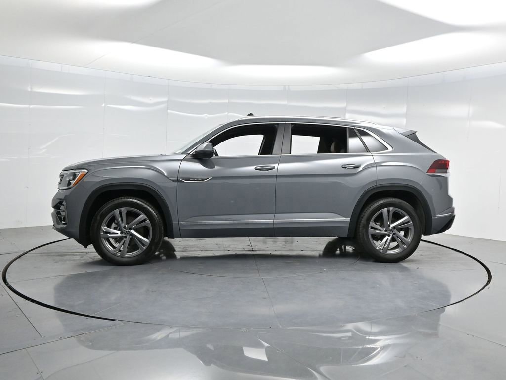 Used 2024 Volkswagen Atlas Cross Sport SEL R-Line image 51