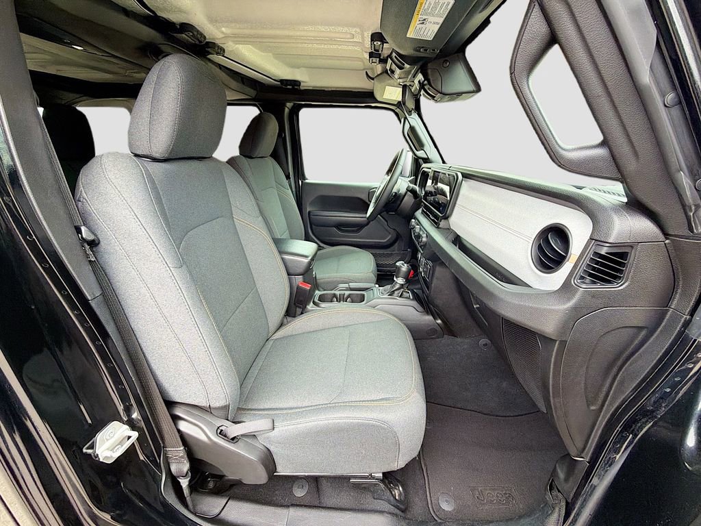 Used 2024 Jeep Wrangler Sport S image 14