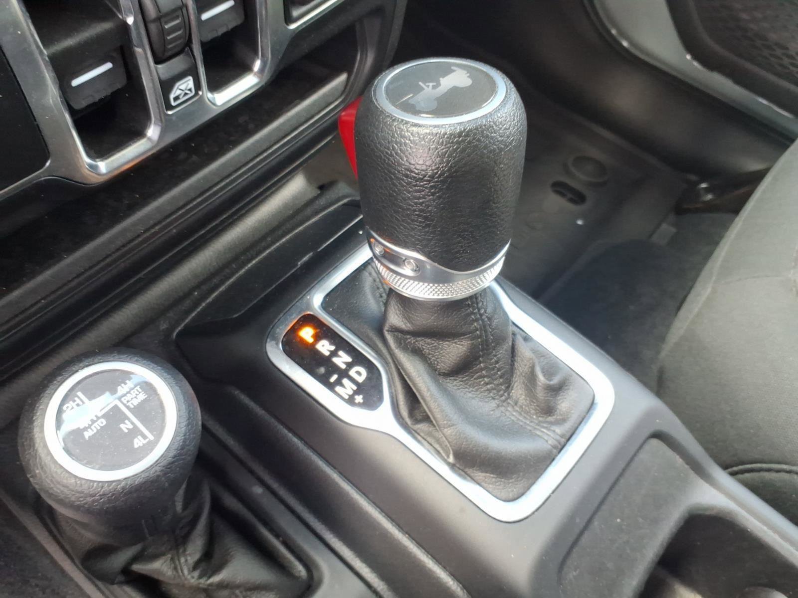 Used 2023 Jeep Wrangler Unlimited w/ Cold Weather Group AWD/4WD image 7