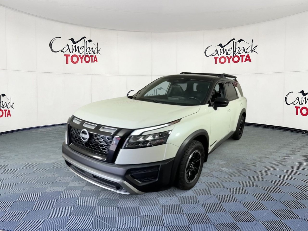 Used 2024 Nissan Pathfinder Rock Creek AWD/4WD image 7