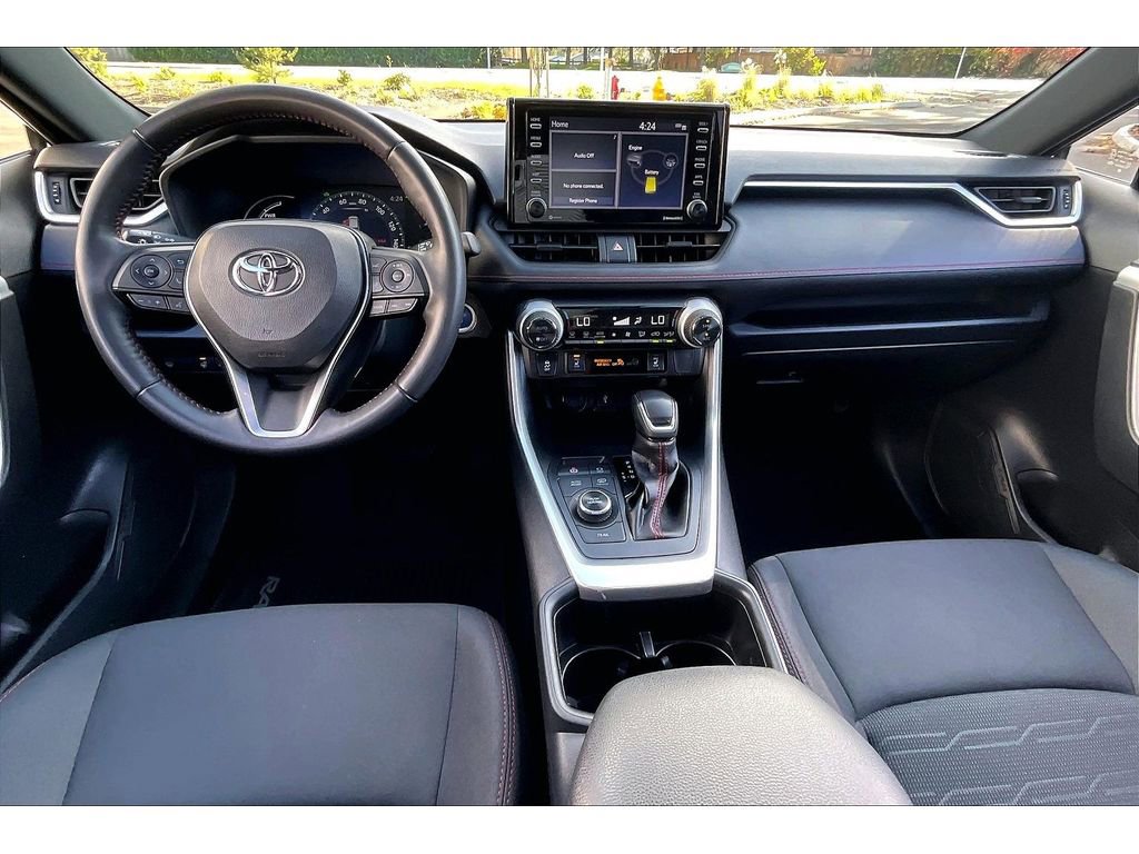 Used 2022 Toyota RAV4 SE w/ Weather & Moonroof Package AWD/4WD image 15