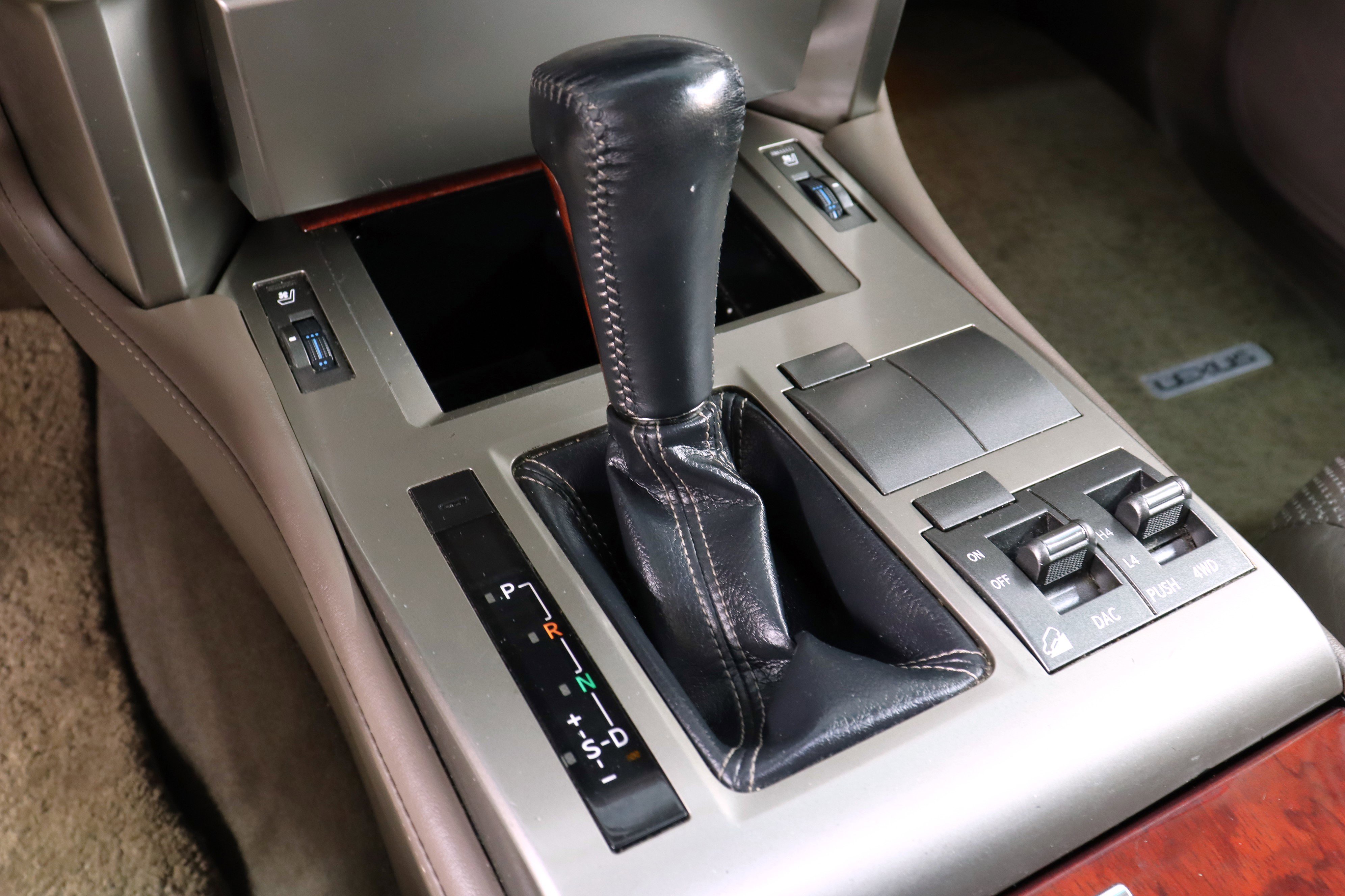 Used 2010 Lexus GX 460 image 15