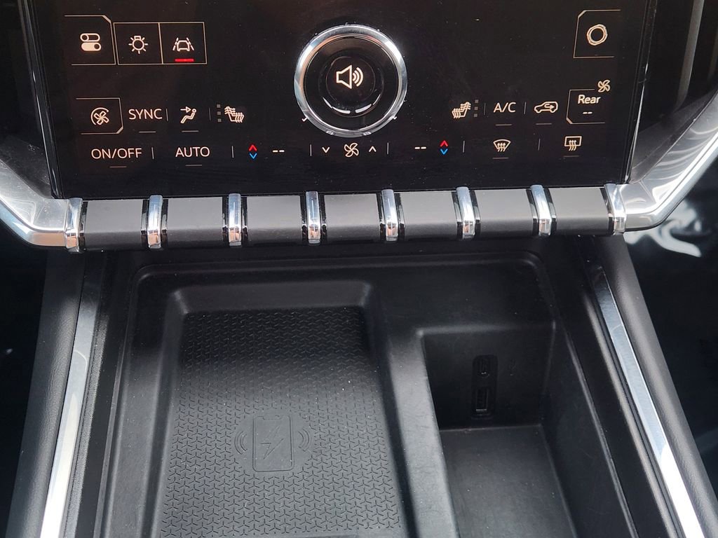 Used 2025 GMC Acadia Elevation image 21