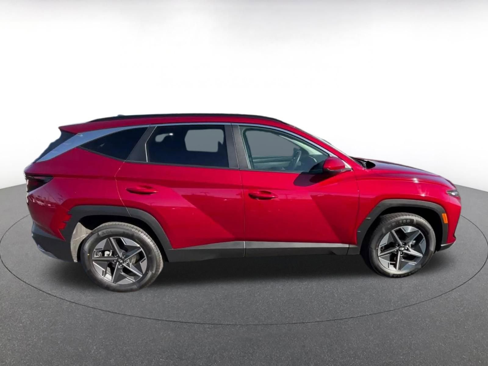 Used 2025 Hyundai Tucson SEL AWD/4WD image 16