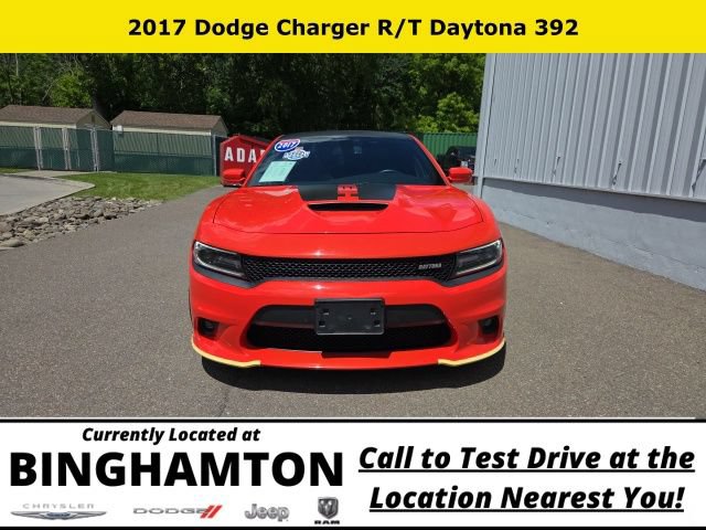 Used 2017 Dodge Charger R/T RWD image 2