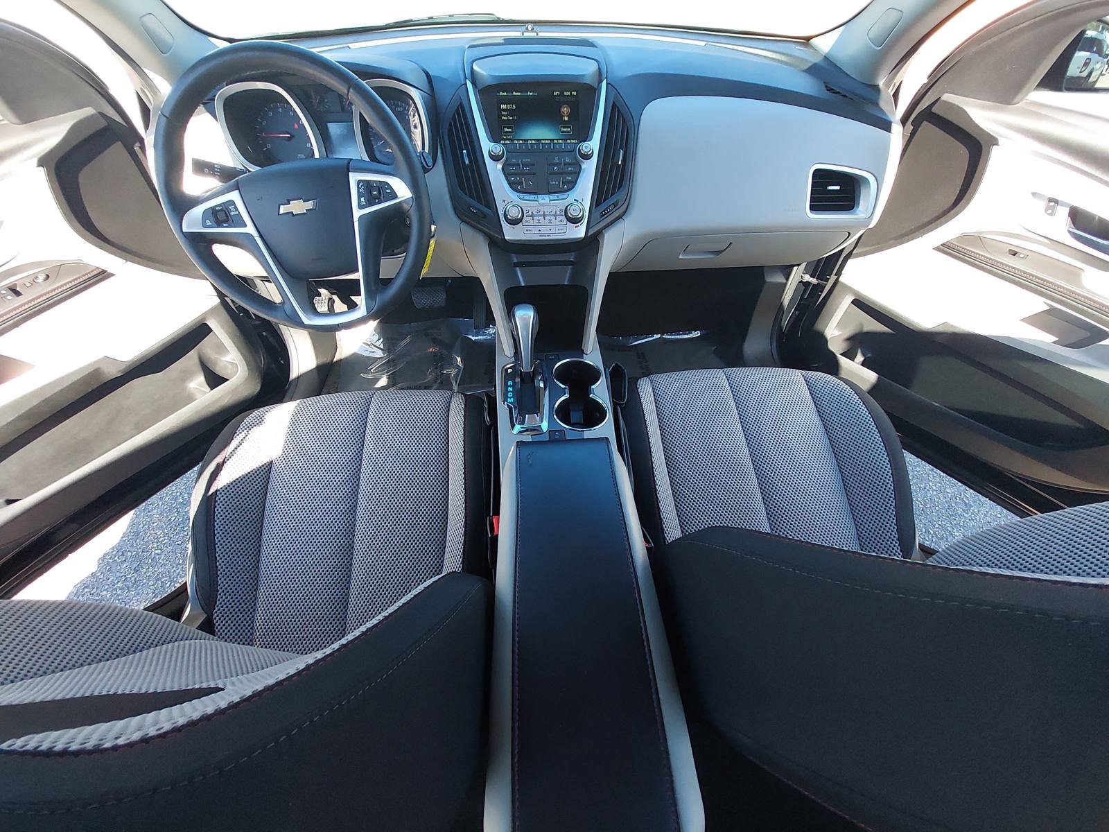 Used 2015 Chevrolet Equinox LT w/ Driver Convenience Package FWD image 9