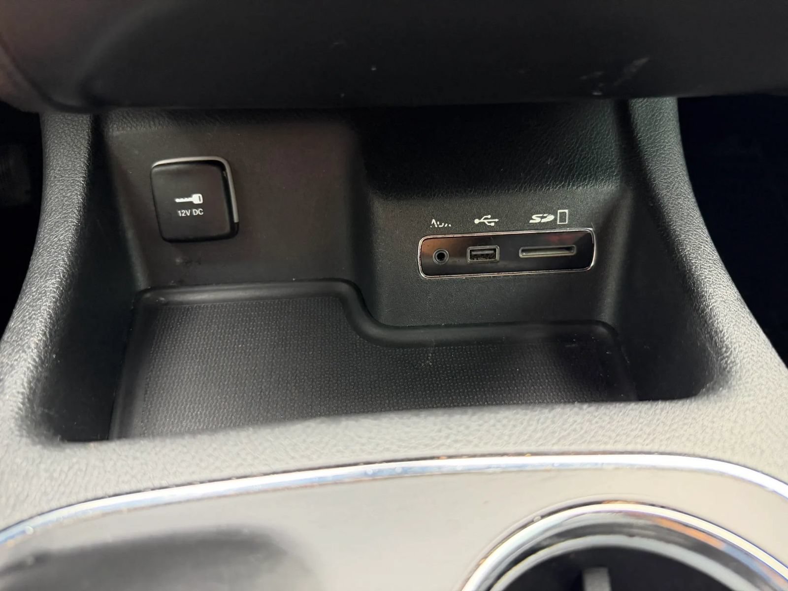 Used 2017 Dodge Durango R/T w/ Blacktop Package RWD image 38